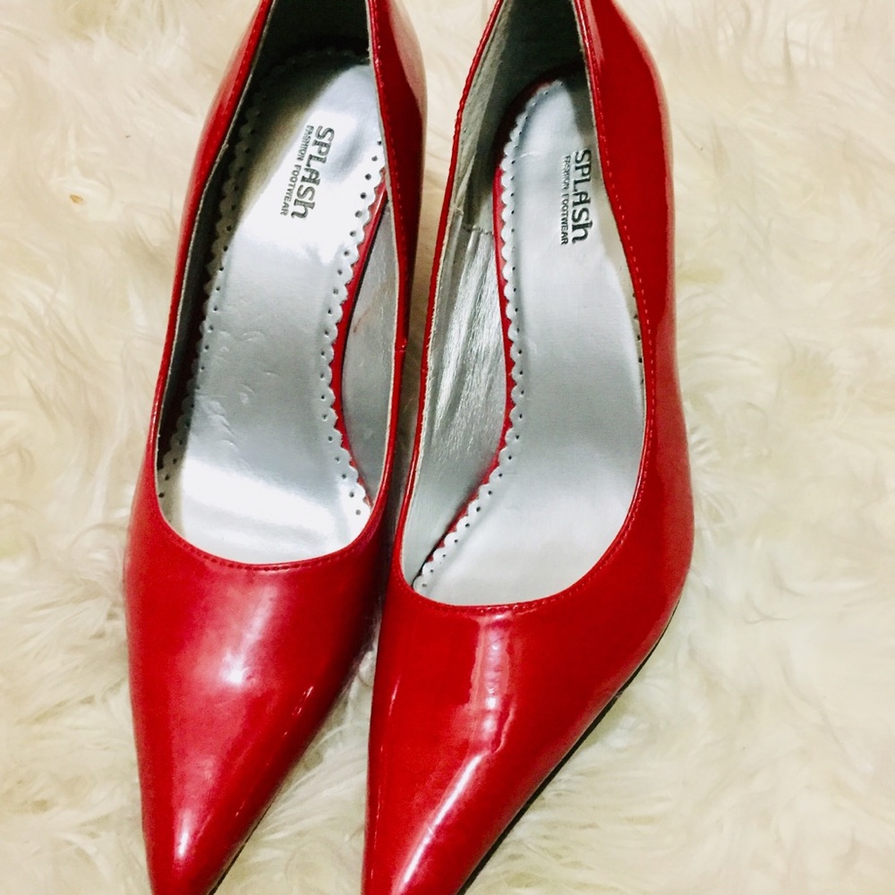 Pointy mind heel